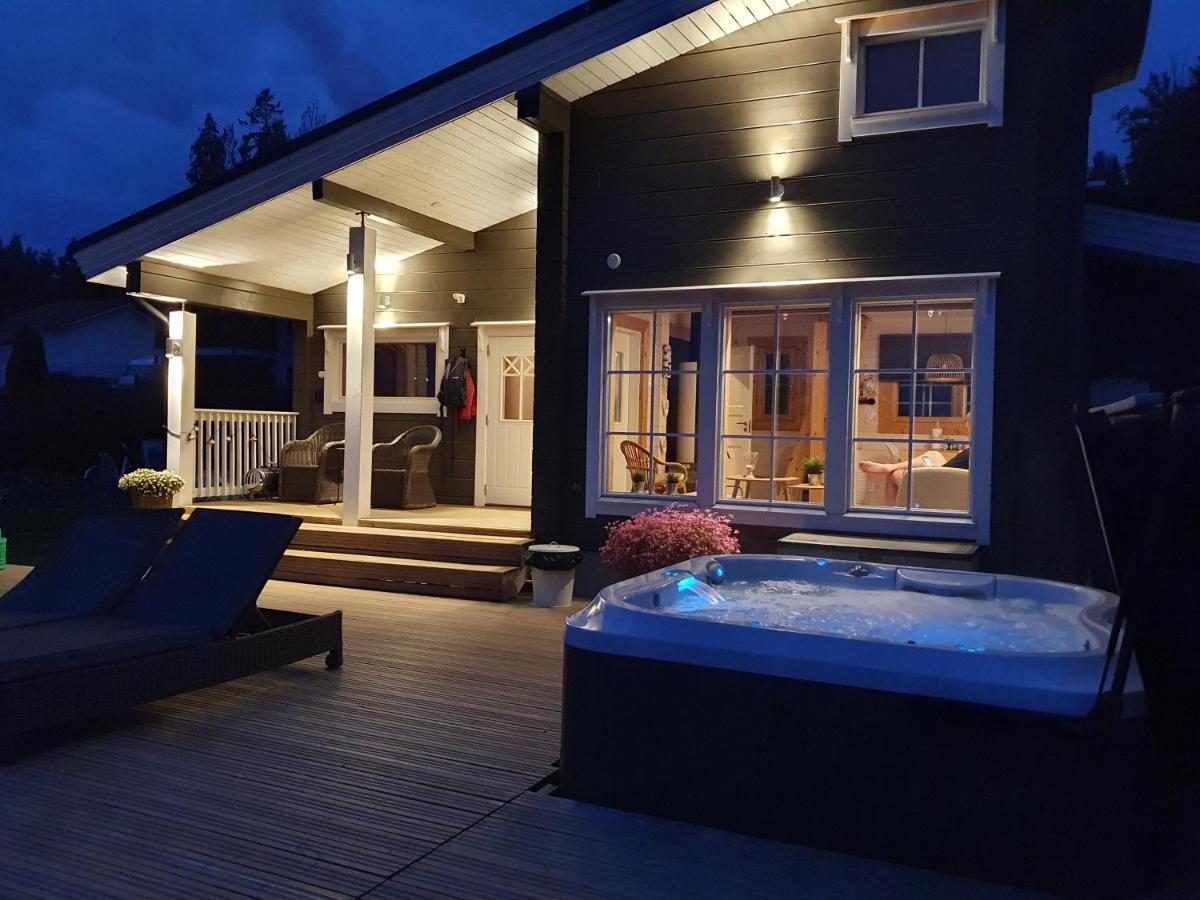 קופיו Stunning Log Cabin 45M2 On The Shore Of Kallavesi. מראה חיצוני תמונה